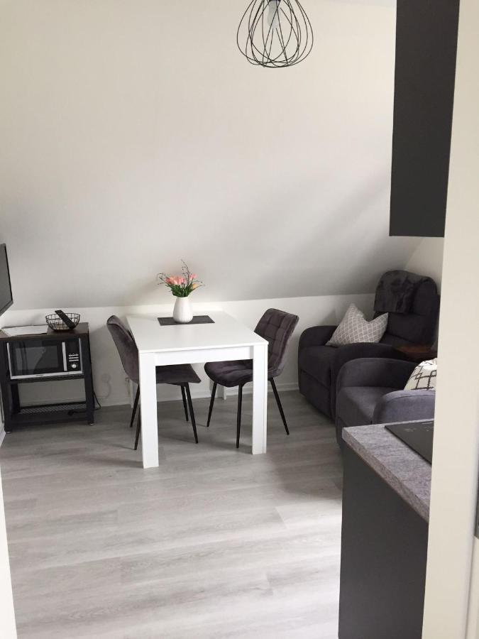 Ferienwohnung "Kleine Krabbe" Werdum Buitenkant foto