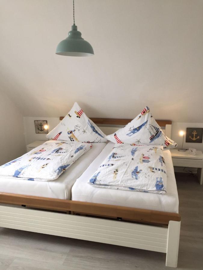 Ferienwohnung "Kleine Krabbe" Werdum Buitenkant foto